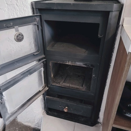Wood stove with oven used, 45x49x93 cm