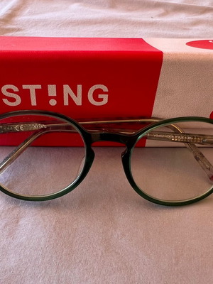 Sting children's prescription glasses used, green color