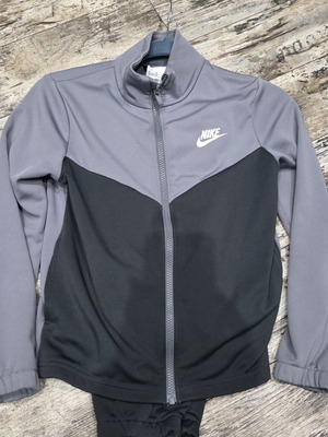 Nike ανδρικά ρούχα για αγόρι, σαν καινούργια, μέγεθος 137-147 εκ.