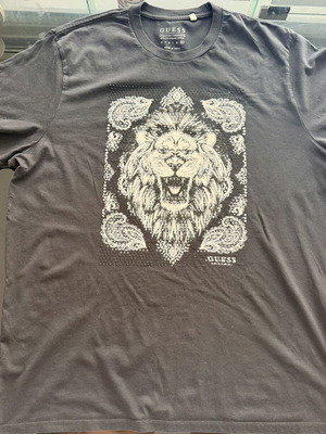 Guess T-shirt black, used, size XXL