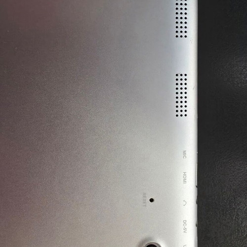 Tablet Aiwa AW920 8-inch used with flip case