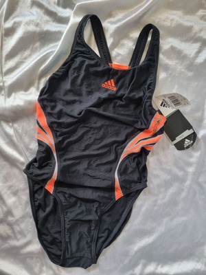Adidas ολόσωμο μαγιό καινούργιο, μέγεθος S, μαύρο με πορτοκαλί λεπτομέρειες