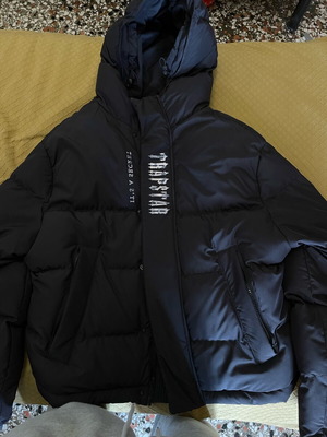 Trapstar puffer jacket new, size medium, black