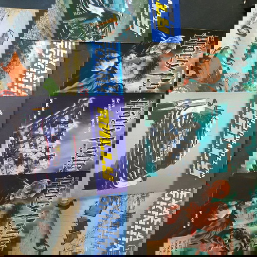 Περιοδικά από συλλογές Diagostini σαν καινούργια, πακέτο