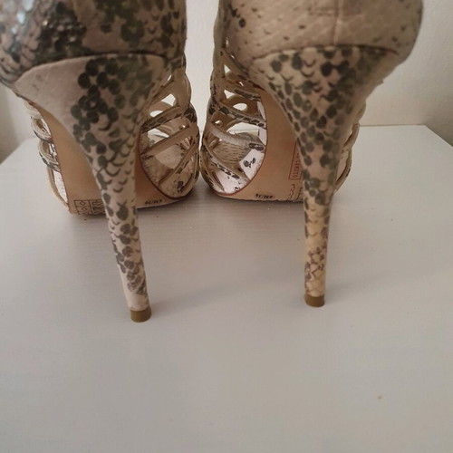 Vince Camuto leather shoes snake print size 36 like new