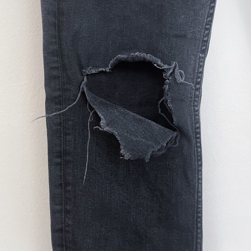 Noak Jean pant with rips used, size W34 L32, black