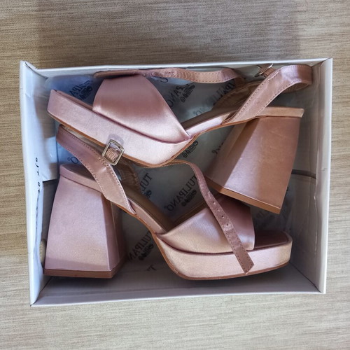 Tulipano sandals size 36 like new, pink and gold platform
