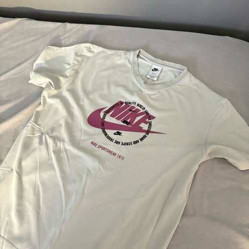 Nike Drifit Tee size S like new, white