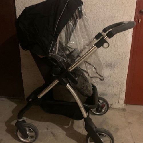 Silver Cross 2-in-1 stroller and carrycot used