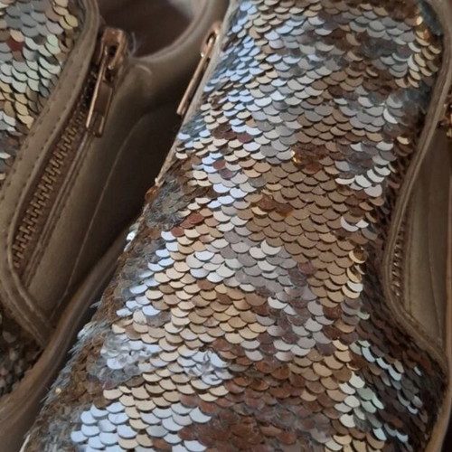 Exe women's shoes with gold details, size 38