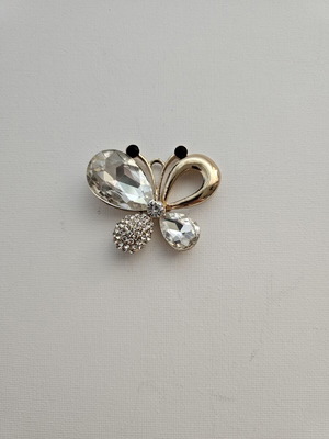 Butterfly brooch like new with crystals and rhinestones