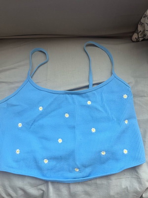 Bershka top blue with flowers like new, size L