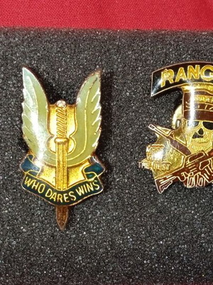 Ranger and SAS pins like new, British Army and US Army, 1985