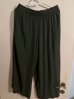 H&M women's pants size M used, brown