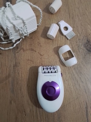 Rowenta epilator with accessories