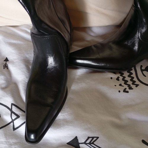 H&M black boots size 40 like new, knee-high with low heel