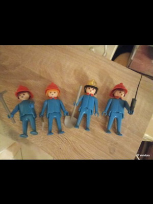 Playmobil 4 firefighters 1980