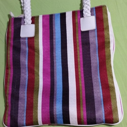 Women's handbag like new, colorful fabric with leather handles