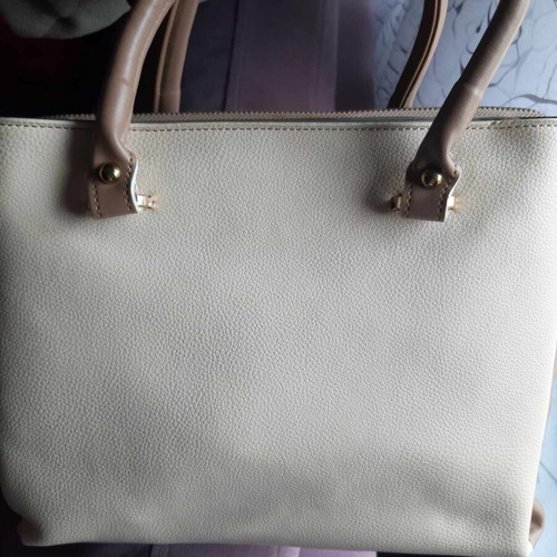 Elizabeth George handbag like new, beige brown