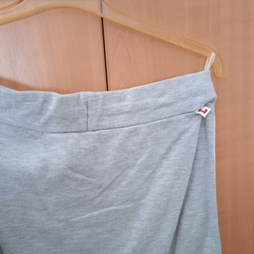 H&M skirt gray like new