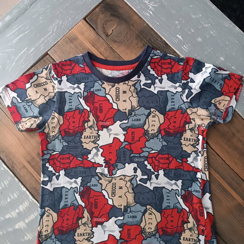 Chicco boy's t-shirt like new, size 3 years