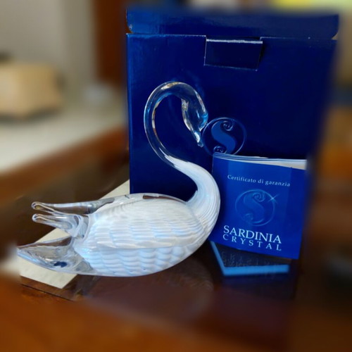 Sardinia Crystal crystal swan new with white interior