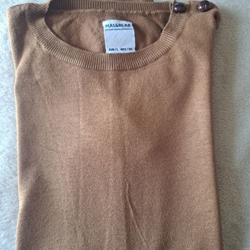 Pull & Bear women's blouse size L like new, brown, button detail