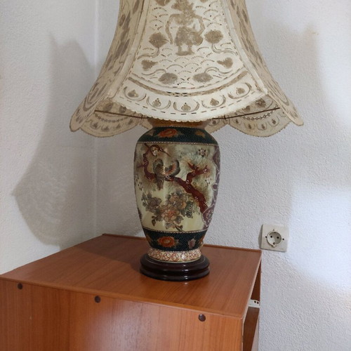 Table lamp Chinese decorative large like new with lampshade