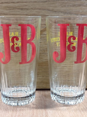 J&B Scotch Whisky σετ δύο παλιών διαφημιστικών ποτηριών σαν καινούργιο