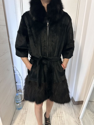 Women's coat natural leather like new, black