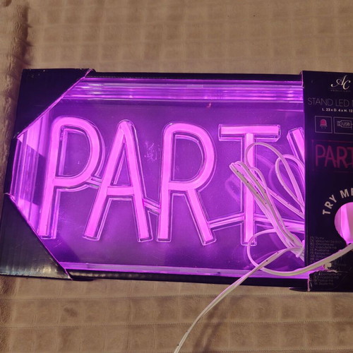 Σετ LED νέον επιγραφές Absolu Chic LOVE και PARTY, με USB