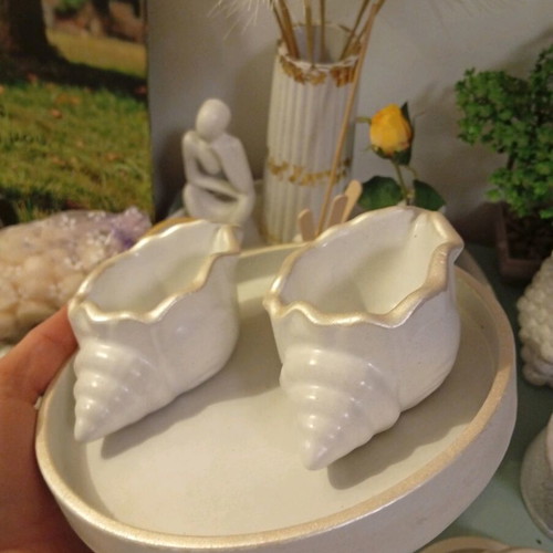 Handmade shell tray like new