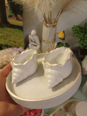 Handmade shell tray like new