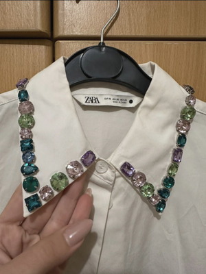Zara shirt XS like new with crystals on collar, white