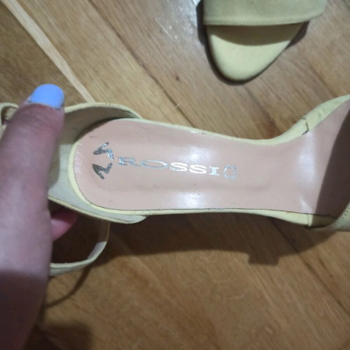 Rossi suede sandals size 39 like new, yellow