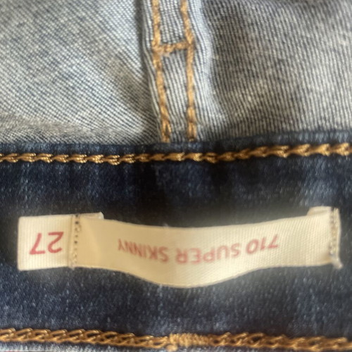 Levi's jeans like new, skinny and stretchy, blue