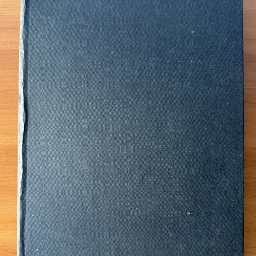 Black sketchbook with fabric cover, 127 sheets