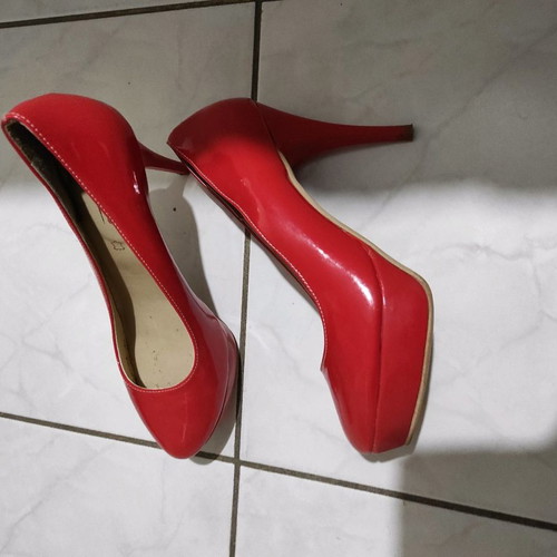 Bozikis coral pumps used, size 38, worn once