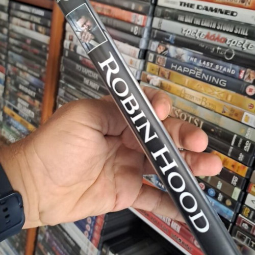 Robin Hood DVD used, director's cut with subtitles