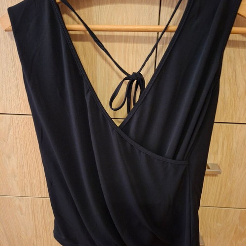 Bill Cost Wrap Top Black Like New