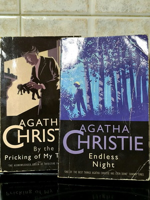 Set 2 βιβλία Agatha Christie