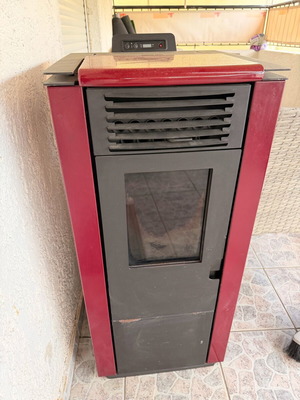 Σόμπα πελετ μεταχειρισμένη με ζημιά