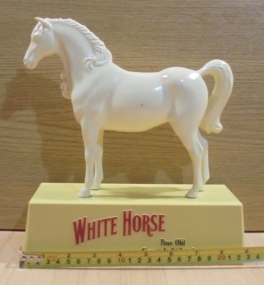 White Horse Scotch Whisky old… - € 160,00 - Vendora.cy