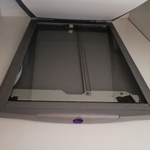 CanonScan LiDE 30 scanner like new
