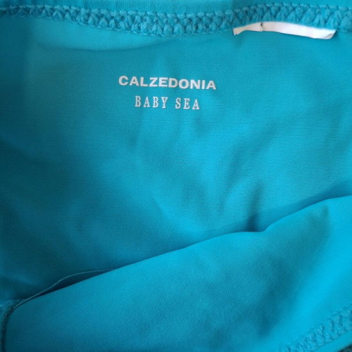 Zara and Calzedonia swimsuits like new for ages 2-4 with free hats