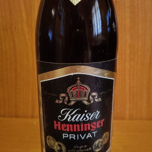 Kaiser Henninger Privat beer 80s decade like new, two bottles