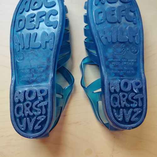 Silicone sandals size 35 like new, blue