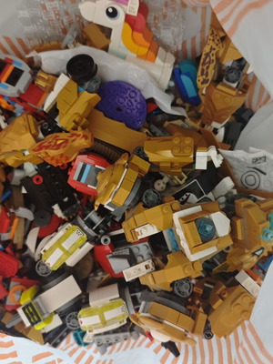 Lego pieces like new in excellent condition