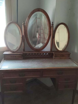 Vintage wooden triple vanity mirror set
