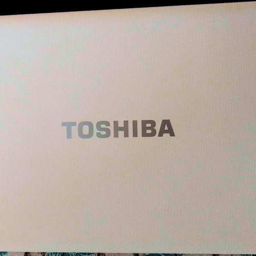 Toshiba Satellite C660 laptop used with Intel Core i3 and 4GB RAM